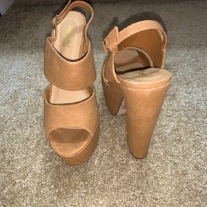 Chunky two strap heels